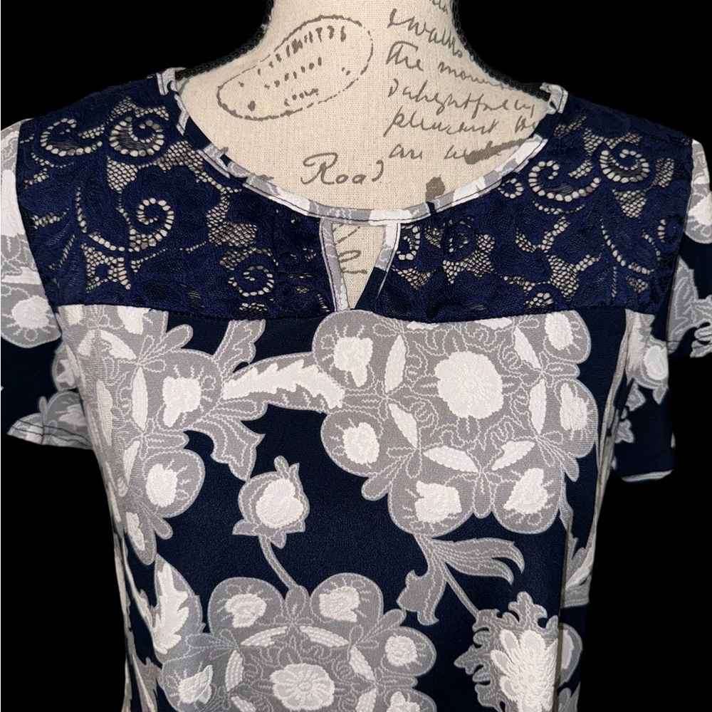 SJS Top - Picture 2 of 6